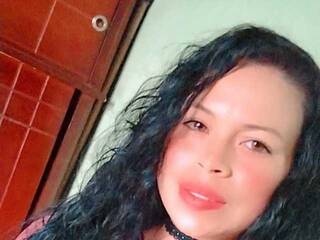 Erootiline videovestlus Sharyd