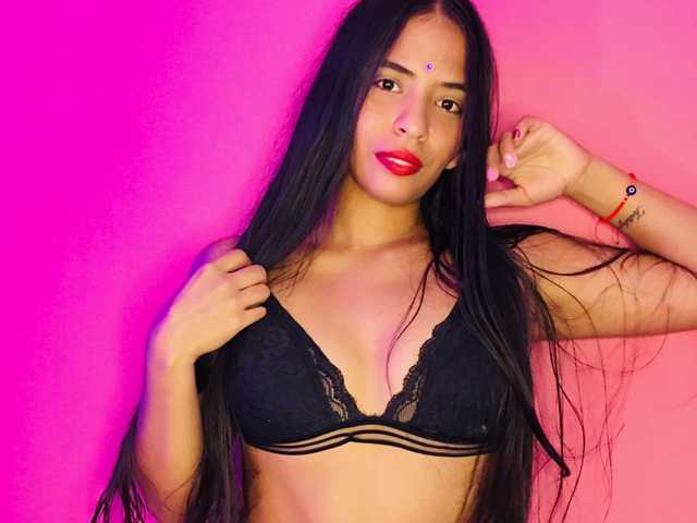 Profiili foto Shay-mitchell