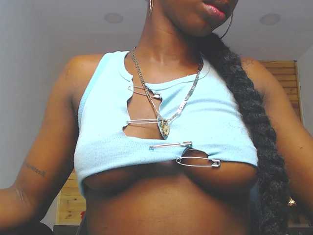 Ringhäälingupildid ShaylaSexx