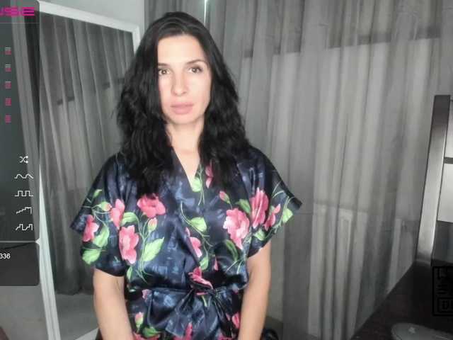 Fotod _Lucky_Lena_ Hi, I am Lena. Welcome to my chat. Here you will find good music and pleasant communication. I do not undress in general chat. Only private. Lovense works from 11.