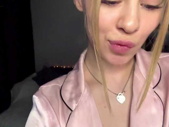 Ringhäälingupildid ShyElisa