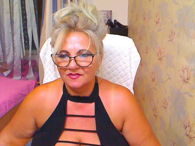 Ringhäälingupildid sinwoman