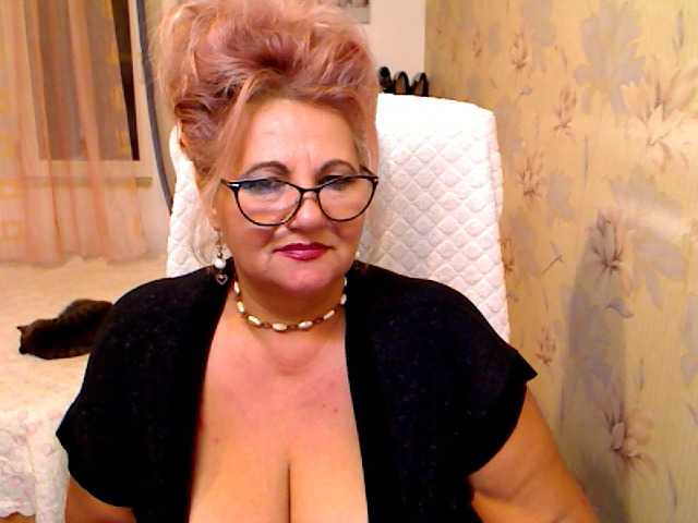 Ringhäälingupildid sinwoman