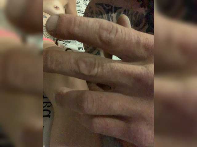 Ringhäälingupildid Sluttybitch1