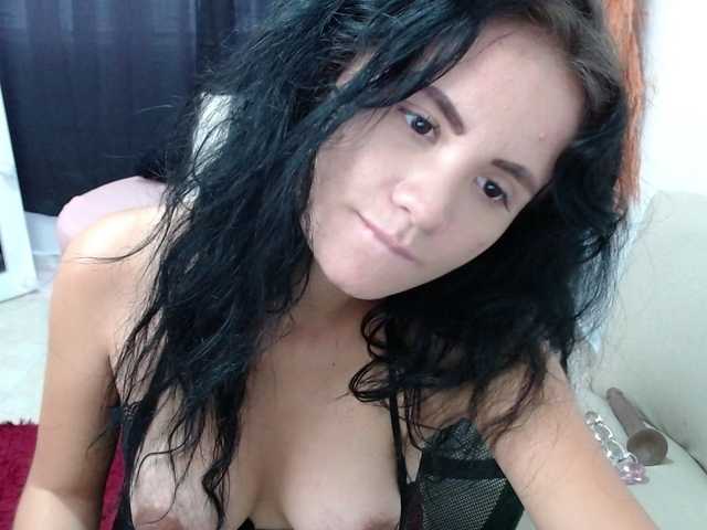 Fotod SofiaFranco i love to squirt i can do it several times so lets do it guysCum show at goalPVT ON @remain 777