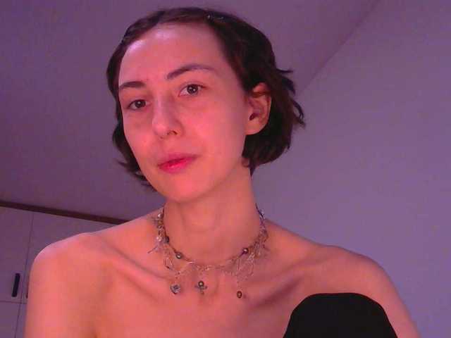 Fotod Sonia_Delanay GOAL - OIL BOOBS. natural, all body hairy. like to chat and would like to become your web lover on full private 1000 - countdown: 419 selected, 581 has run out of show!"