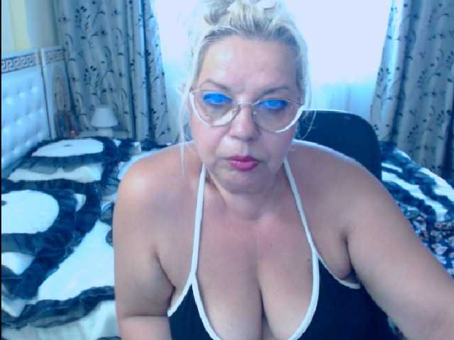 Fotod SonyaHotMilf #BLONDE#MATURE#FEET##PUSSY#ASS#MAKE ME HAPPY WITH YOUR TIPS!!