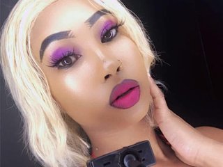 Erootiline videovestlus SQUIRTebonyQUEEN