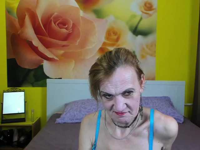 Ringhäälingupildid SqurtyLally69