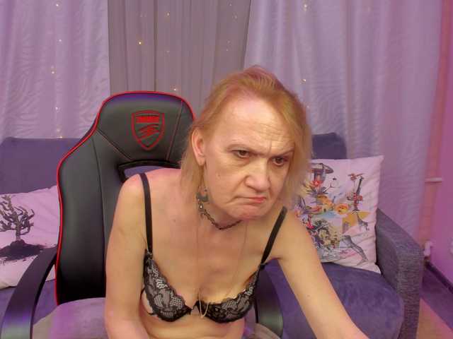 Ringhäälingupildid SqurtyLally69
