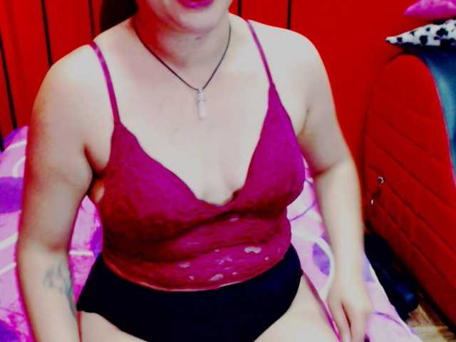 Fotod Stephanyhot1 welcome to my room, I'm Stephany, add me to your favorites list and let's have pleasant orgasms ♥♥♥Would you like to experiment with the prohibited? Let's go private and find out