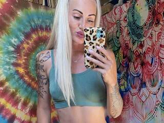 Erootiline videovestlus StreKozaa