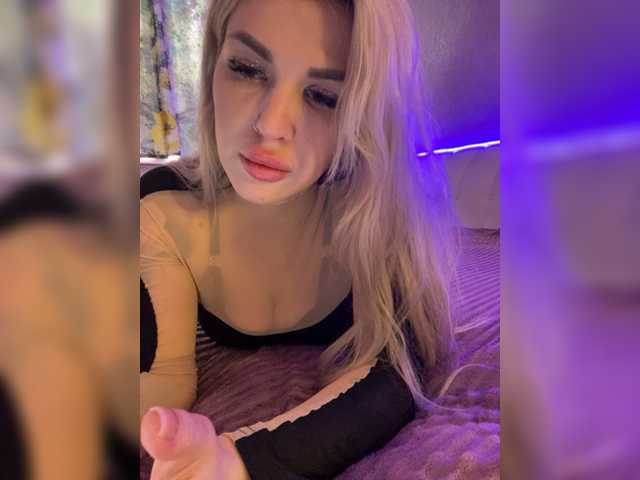Ringhäälingupildid CyberWhore111