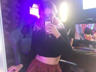 Erootiline videovestlus suddennesss