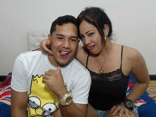 Erootiline videovestlus suitingbedroo