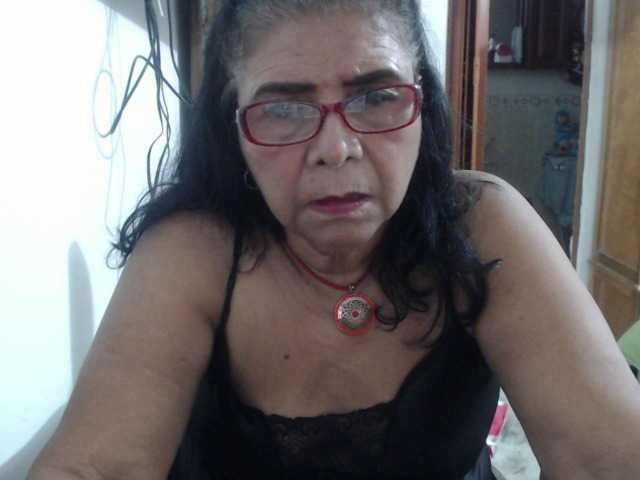 Ringhäälingupildid superMILF42