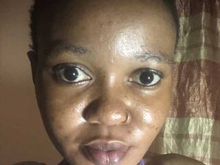 Erootiline videovestlus Sweet-Iddah