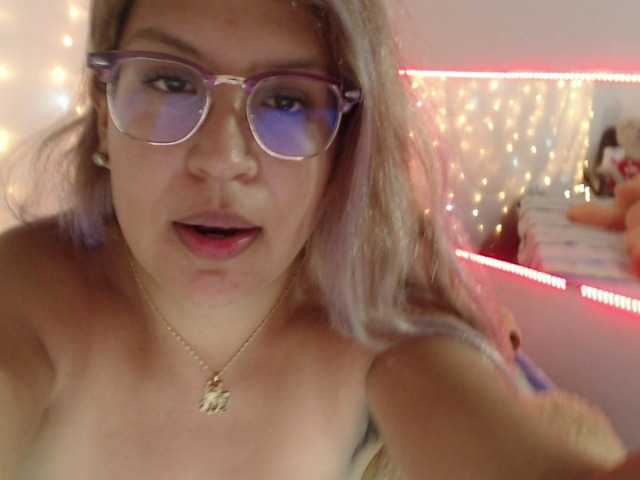 Fotod SweetBarbie the sugar princess fill her body with cream and her creamy hairy pussy explode with squirt! /hairy pussy close 50 !! squirt 222/ snap 100 / lovense in ass / anal in pvt/ cum 100 #latina #bigboobs #18 #hairy #teen #squirt #cum #anal #lovense #Cam2CamPri