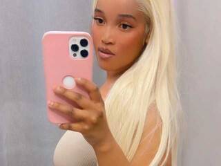 Erootiline videovestlus Sweetheartcocomwllow