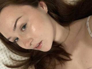 Erootiline videovestlus SweetLindan