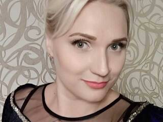 Erootiline videovestlus SweetRedDeva