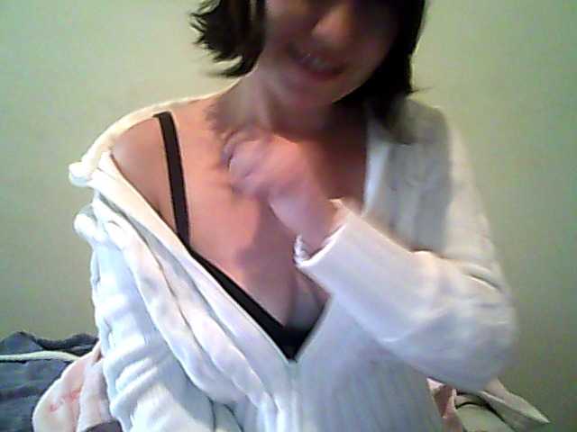 Fotod SweetSafira Play with me :) Tips for tricks! 50 TOKENS - get naked - try me!