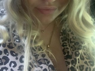 Erootiline videovestlus SweetStrawberry1