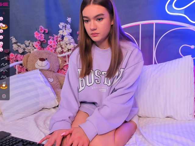 Ringhäälingupildid SwettyChloe_