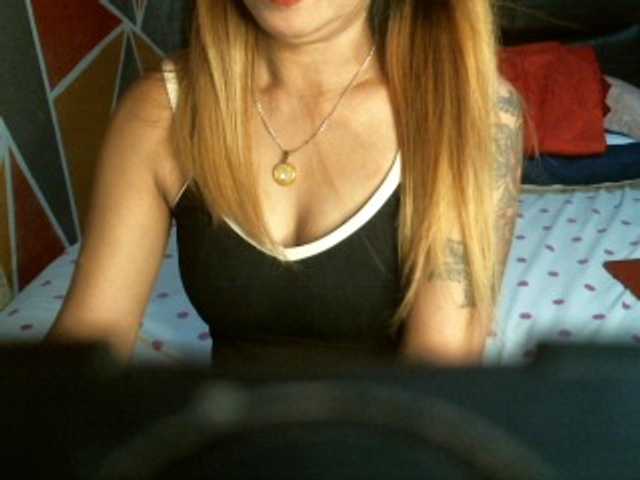 Fotod Tamira72 hello sexy im horny wanna play in private..if u want to see how sexy i am im here and send me ur tokens..im ready to show up..;