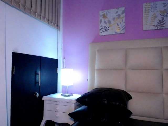 Ringhäälingupildid TessaBaker