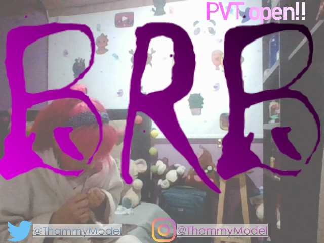 Ringhäälingupildid ThammyModell