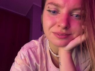 Erootiline videovestlus AliciaTroupe