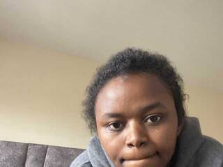 Erootiline videovestlus Thekarlyn