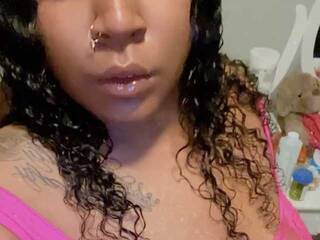 Erootiline videovestlus Thicaliciouss