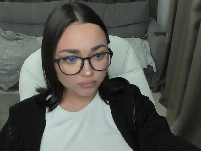 Ringhäälingupildid Tiffffanyy