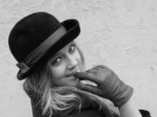 Erootiline videovestlus tiinna