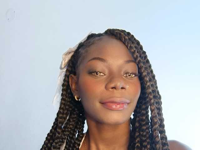 Profiili foto tiny-sexy-ebony