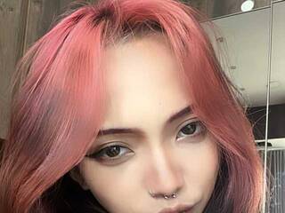 Erootiline videovestlus TinyIvanka