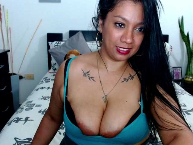 Fotod titsbiglovers Hello guys let's have fun .. Show cum for 599 tokens