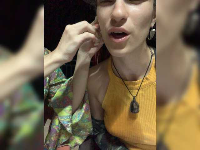 Ringhäälingupildid TreshGirls