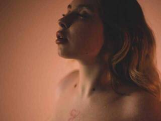 Erootiline videovestlus trishha