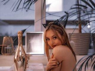 Erootiline videovestlus tvoyamilaa21