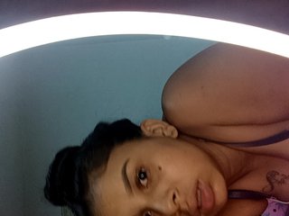 Erootiline videovestlus Twolatinshott