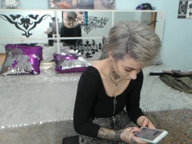 Ringhäälingupildid VanessaKross