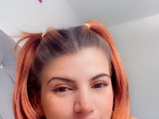 Erootiline videovestlus vayolethsexy