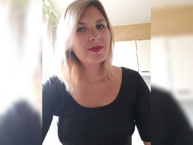 Ringhäälingupildid VeronikaBlue