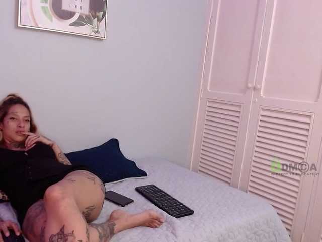 Fotod Victoria-ink Welcome here, Im new and so naughty to try new things! Cum here with me ♥