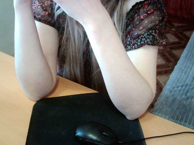 Ringhäälingupildid Victoria__Love