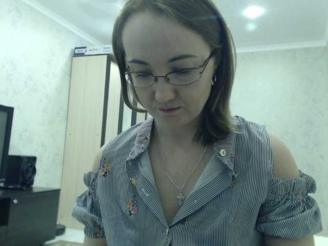 Fotod viktoriyax I watch your camera for 21 tokens, listen to music for 10 tokens, and also go to ***ping, groups and private. Tips are welcome. Also put the Love of visitors!