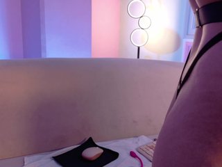 Erootiline videovestlus ViolettCastel